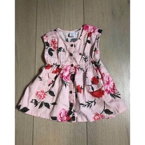 Baby girl dress with flowers